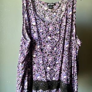 Floral Skull Sharkbite Tank